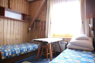 Проживание в семье Noclegi Bukowina Centrum Буковина-Татшаньска Небольшой двухместный номер с 2 отдельными кроватями-3