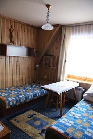 Проживание в семье Noclegi Bukowina Centrum Буковина-Татшаньска Небольшой двухместный номер с 2 отдельными кроватями-6